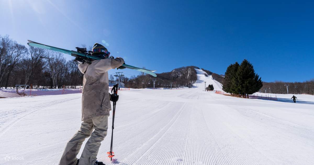 Sapporo Fujino Fu's Snow Area Rental skis & wear - Klook Australia